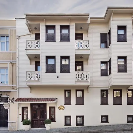 Hotel Sari 4*