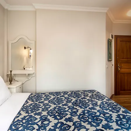 Hotel Sari 4*