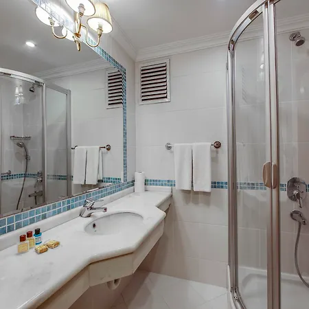 Hotel Sari 4*