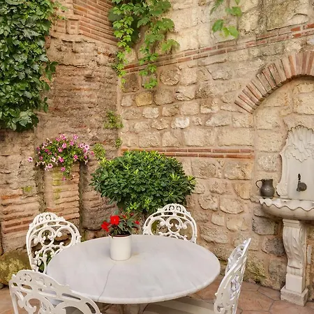 Hotel Sari 4*