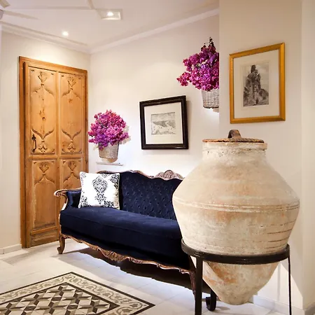 Sari Hotel 4*