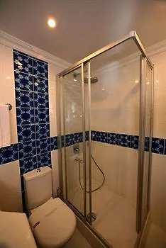 Sari Istanbul