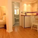 Sari Hotel 4*