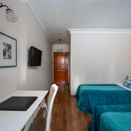 Sarı Konak Hotel Sultanahmet 4*