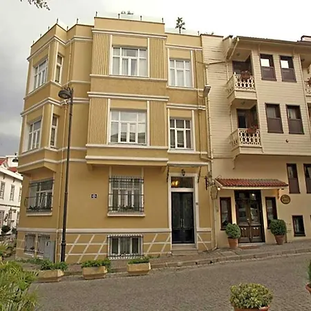 Sari Sultanahmet Hotel 4*