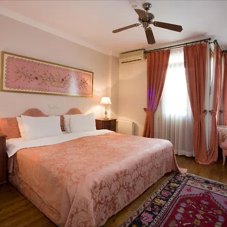 Otel Sari 4*