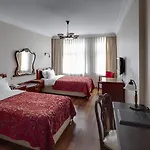 사리 코낙 4*